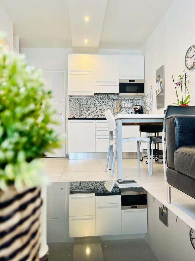 Nice Apartments In The Historic Center Verbania Ngoại thất bức ảnh