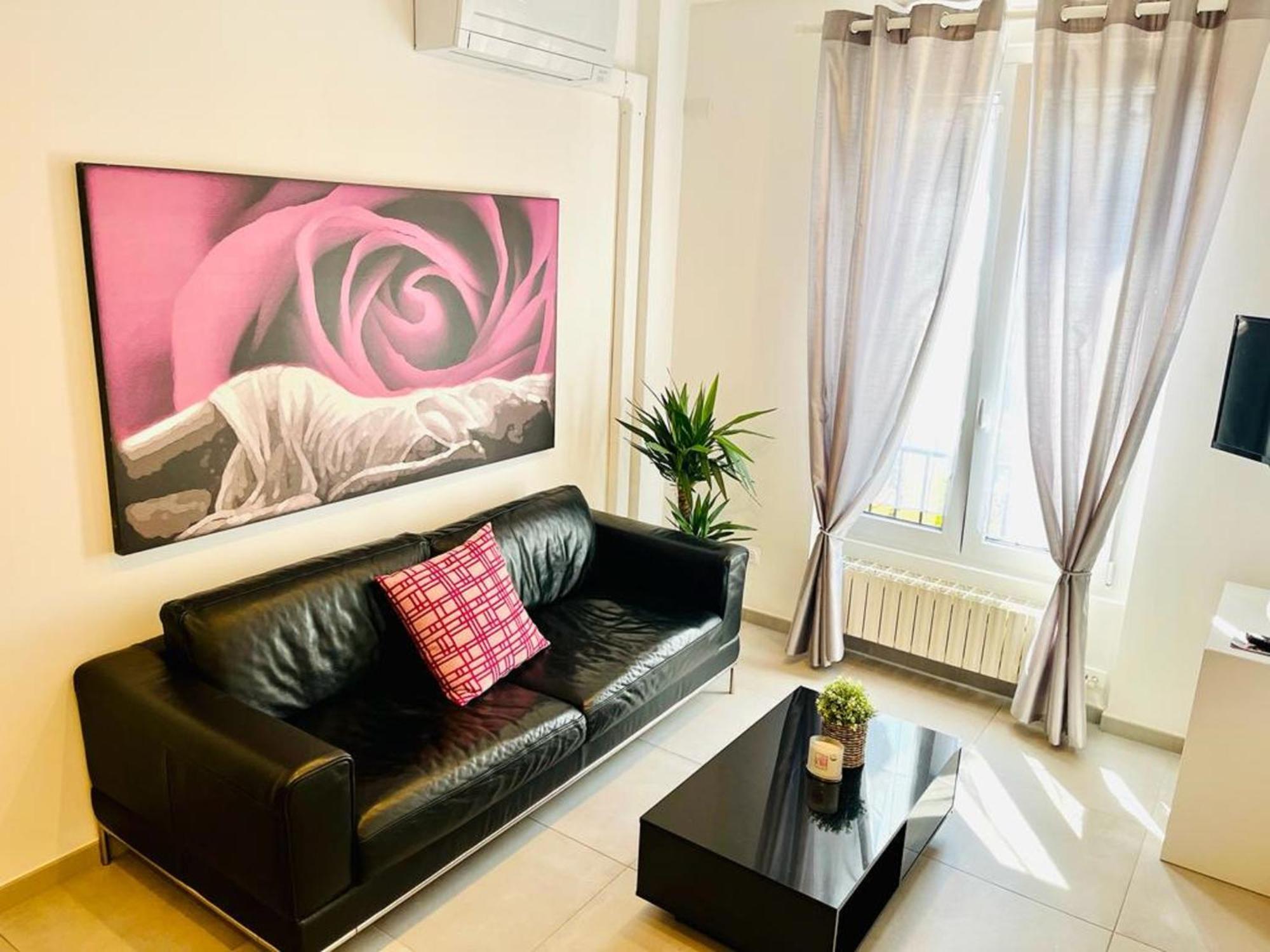 Nice Apartments In The Historic Center Verbania Ngoại thất bức ảnh