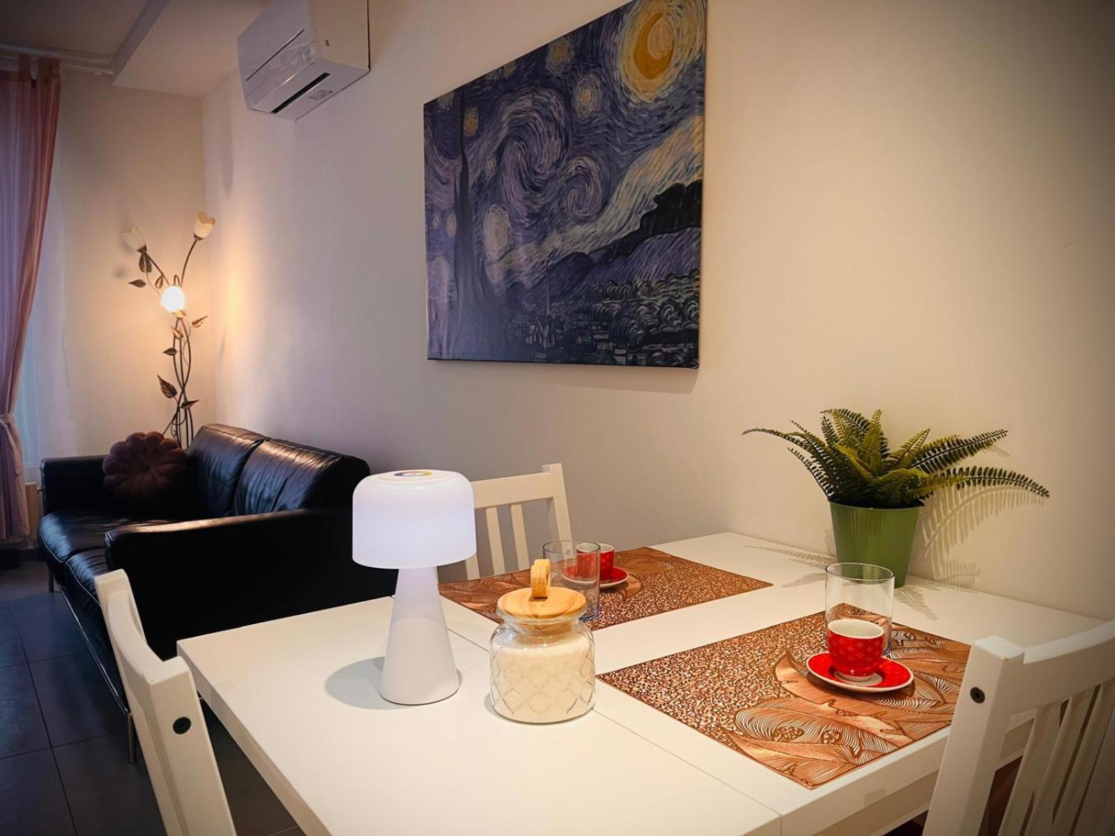 Nice Apartments In The Historic Center Verbania Ngoại thất bức ảnh